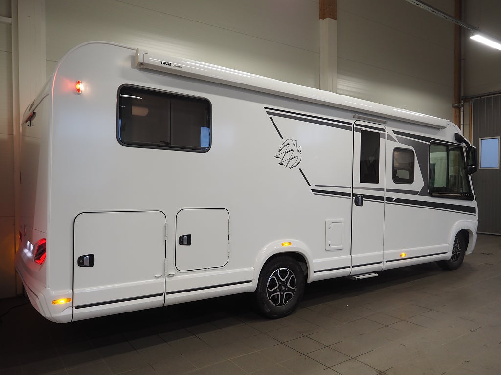 Knaus L!ve I 700 MEG 180hk I ALDE I Låga långbäddar