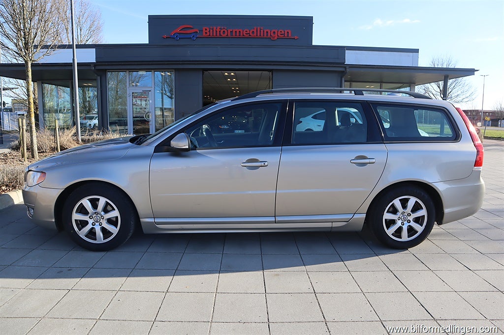 Volvo V70 II D2 1.6 FWD 114hk Svensksåld Bra servicehistorik! Drag