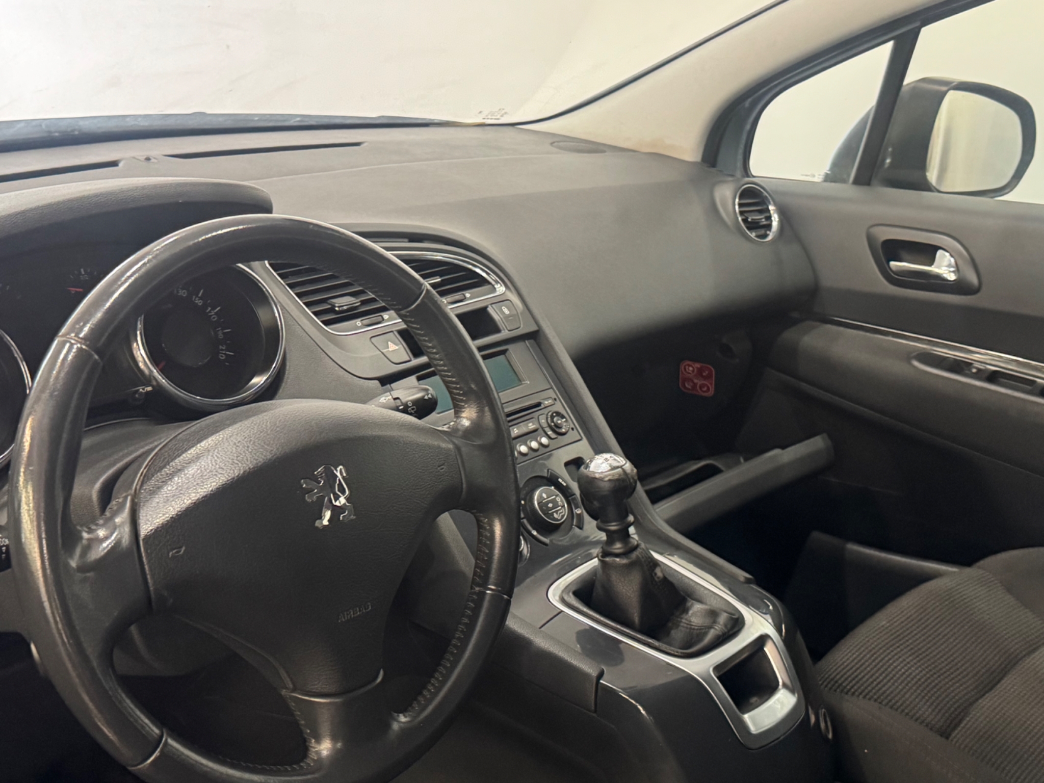 Peugeot 5008 1.6 HDi FAP Euro 4 2009, bild 4/33