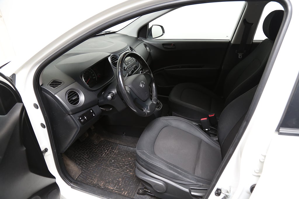Hyundai i10 1,0 blue 67hk Comfort Automat Extraljus P-sensorer 2018