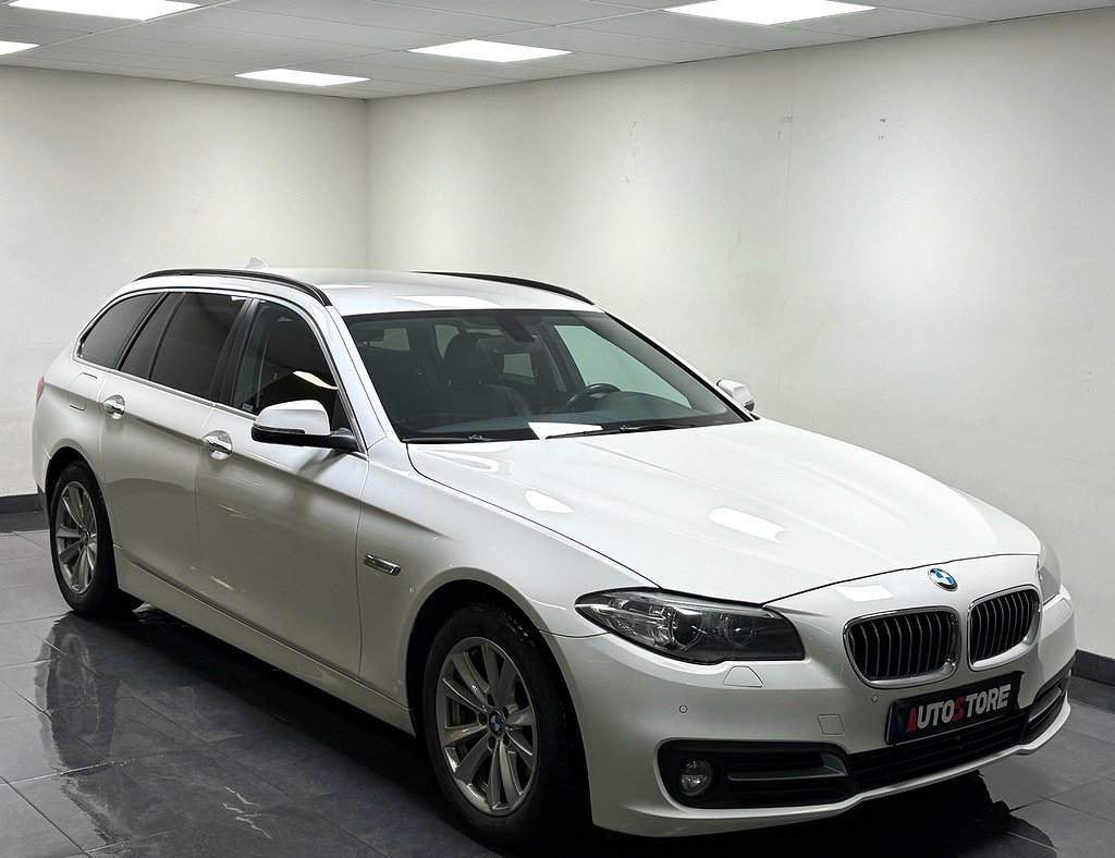 BMW 530 d xDrive Touring Skinnklädsel Dragkrok M-sport ratt 0,6