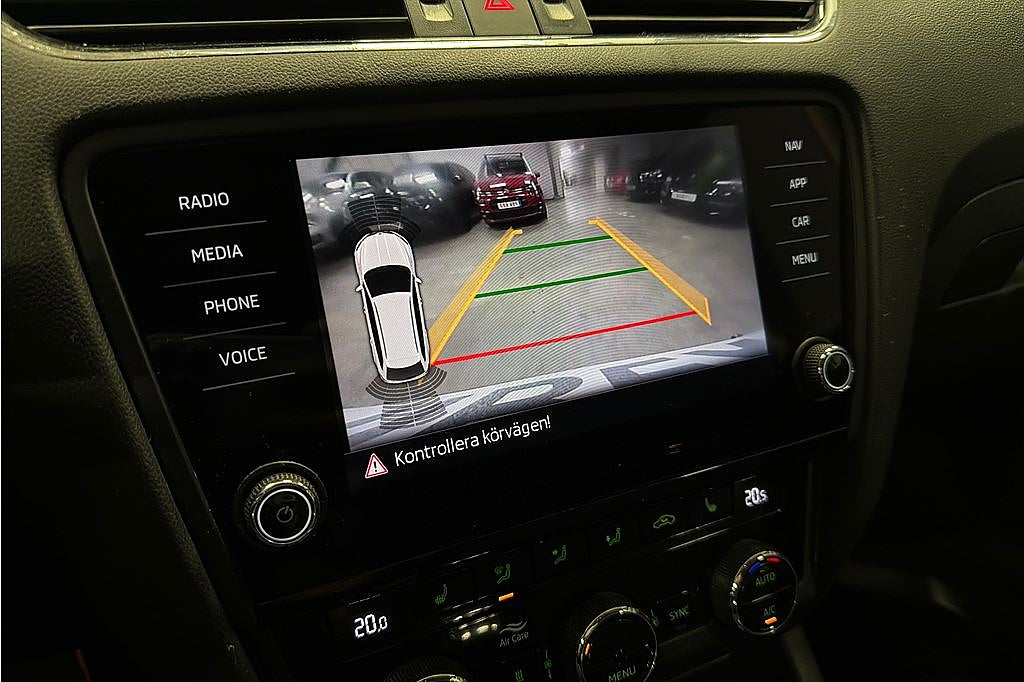 Skoda Octavia SKODA OCTAVIA III Combi 1.5 TSI G-TEC, MOMS, V-hjul, Drag