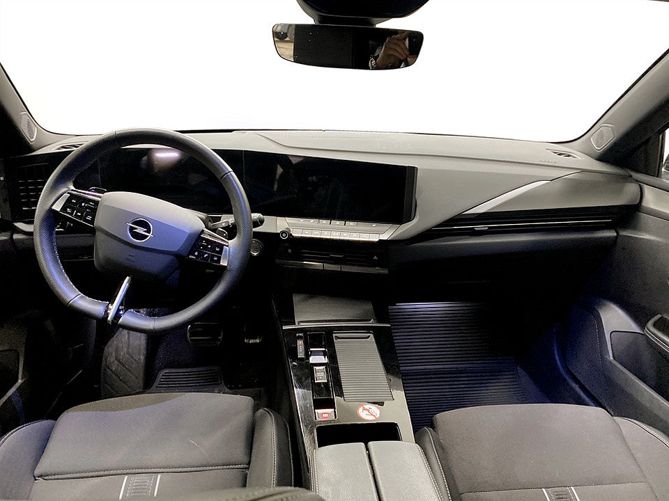 Bild på Opel Astra ST GS 1.2 PT 130hk Aut - B-KAMERA, CARPLAY