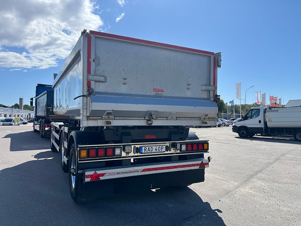 Övriga Roadex 3 Axlad tippvagn,