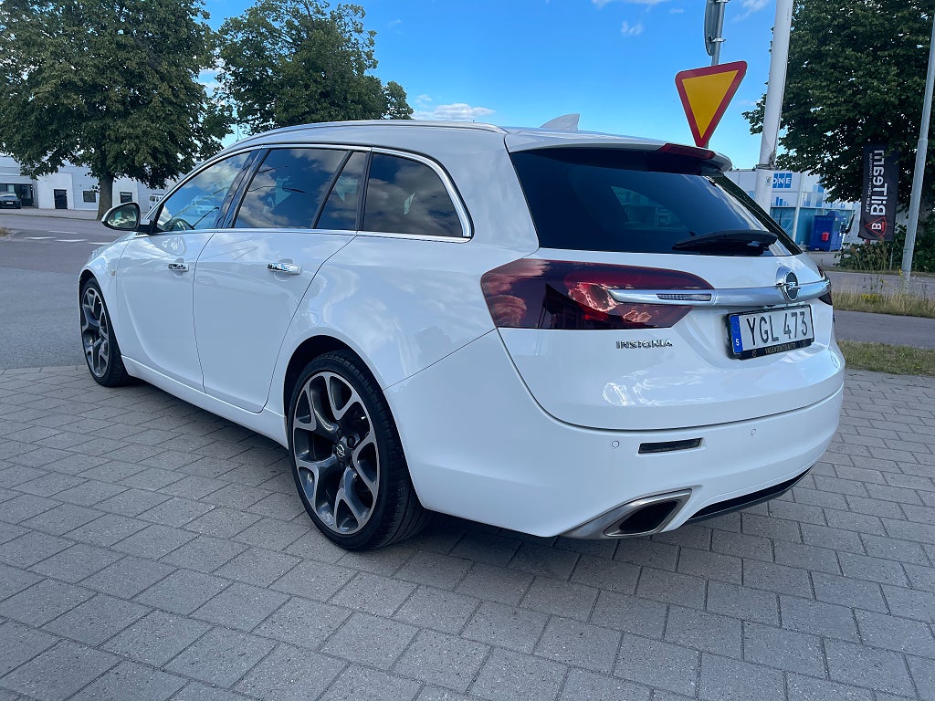 Opel Insignia OPC Sports Tourer 2.8 V6 Turbo 4x4 OPC 325 hk *RECARO*