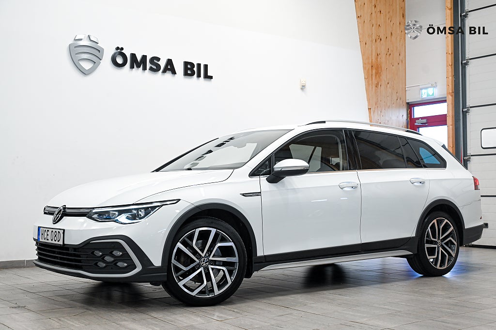 Volkswagen Golf Alltrack 2.0 TDI 4Motion Alltrack D-Värmare B-Kamera CarPlay Drag 200hk