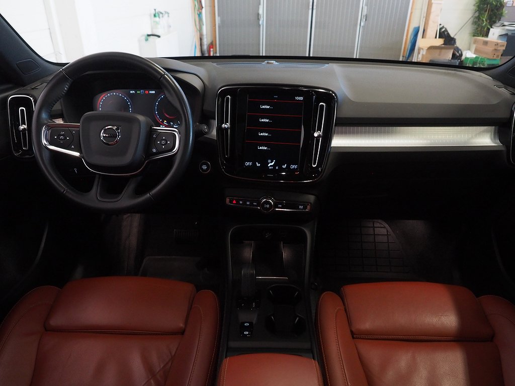 Volvo XC40 T4 AWD 190hk Aut Momentum |Pano|Navi|Backkamera| 2019