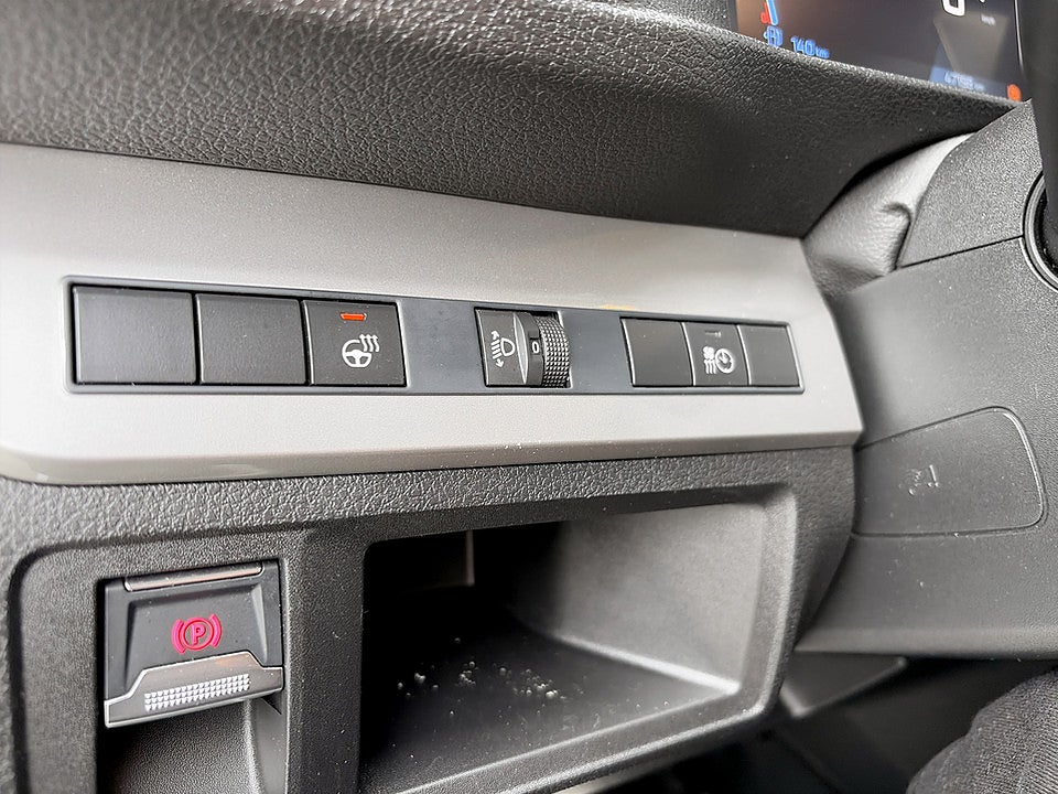 Bild på Peugeot Expert CrewCab 180hk Aut L3 DUBBELHYTT 5-SITS VÄRMARE DRAG
