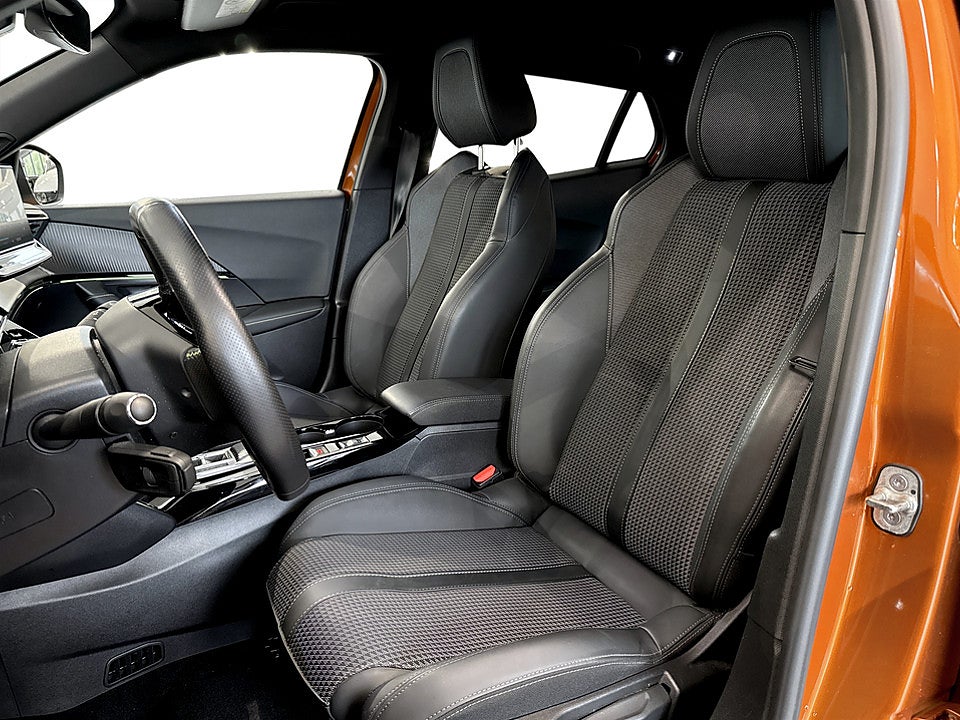 Bild på Peugeot E-2008 GT Pack 50kWh 136hk Aut B-KAMERA CARPLAY