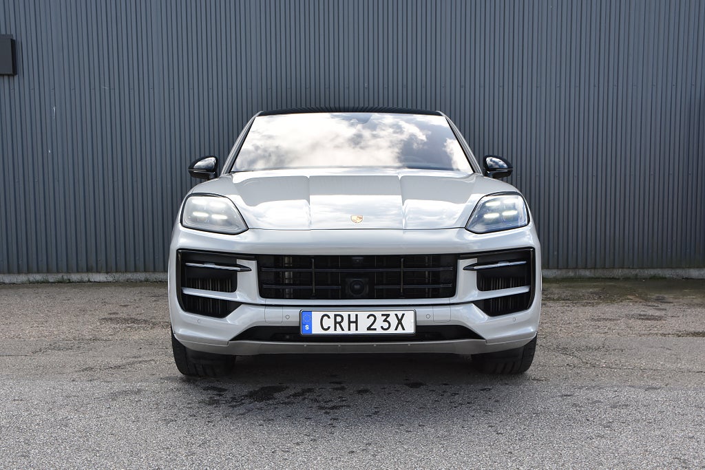 Porsche Cayenne 2024 - miniatyr 7