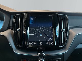 Volvo XC60 Recharge T8 AWD R-Design S&V-Hjul/Drag/Pano/360
