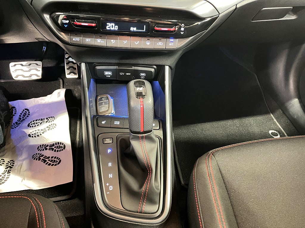 Hyundai i20 *RESERVERAD* 1.0T 100hk DCT AUT N-Line / S+V-hjul/Kam thumbnail