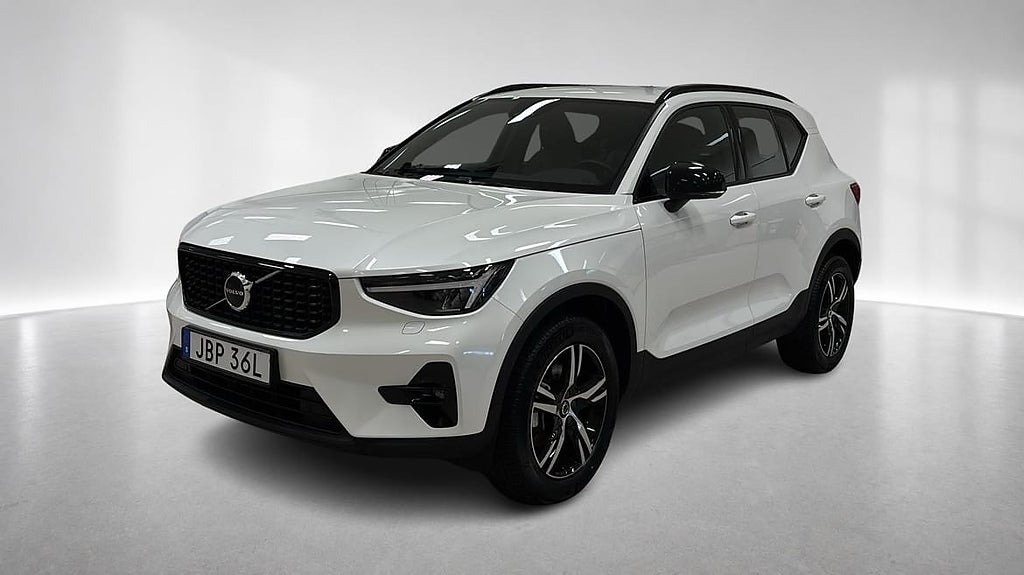 Volvo XC40 B4 FWD Bensin Plus Dark