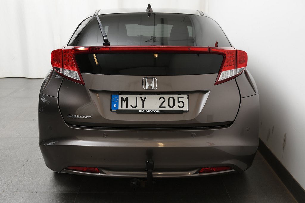 Honda Civic 1,6 i-DTEC 120hk Lifestyle 5D P-sensor Dragkrok 2013