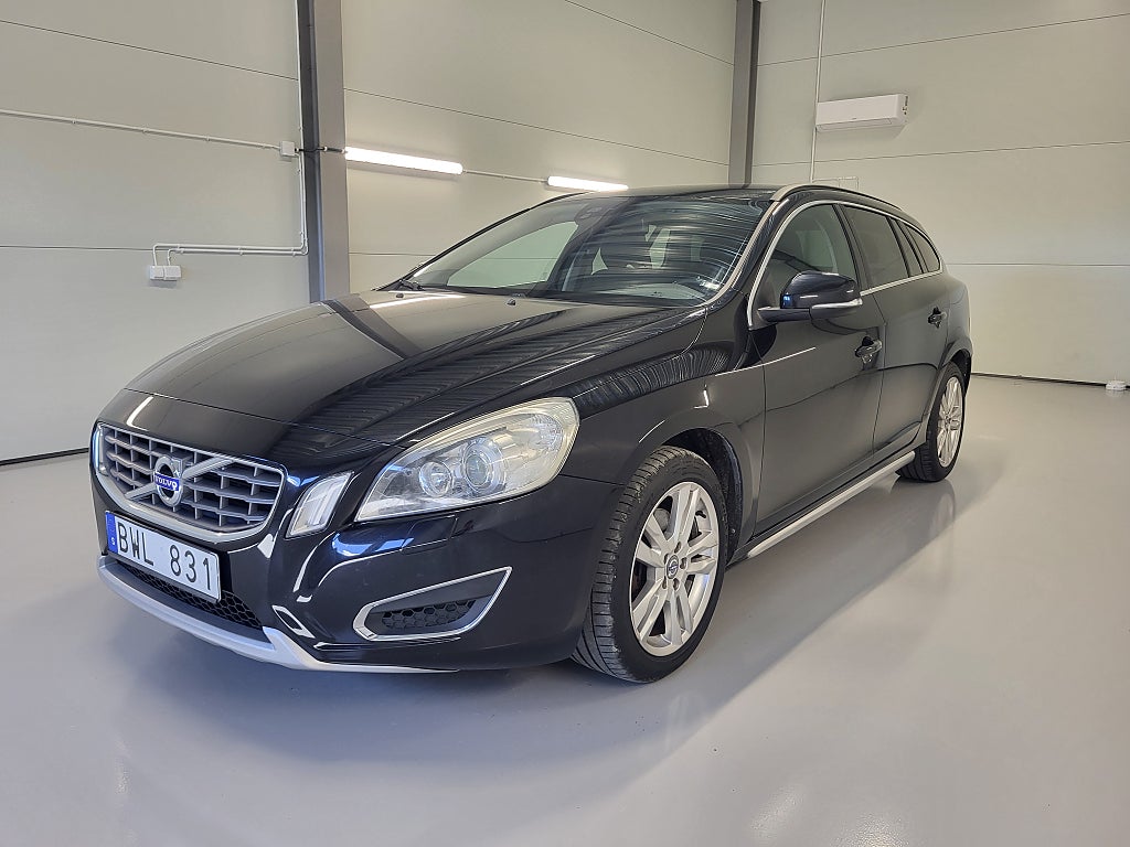 Volvo V60 D3 Geartronic Momentum Euro 5