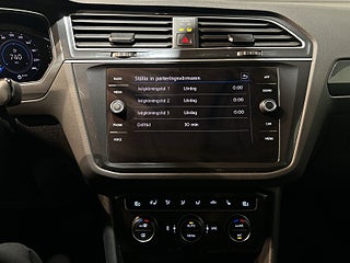 Volkswagen Tiguan 2.0 4Motion GT Drag Dvärm Kamera Psens Massage S/V-hjul – bild 20