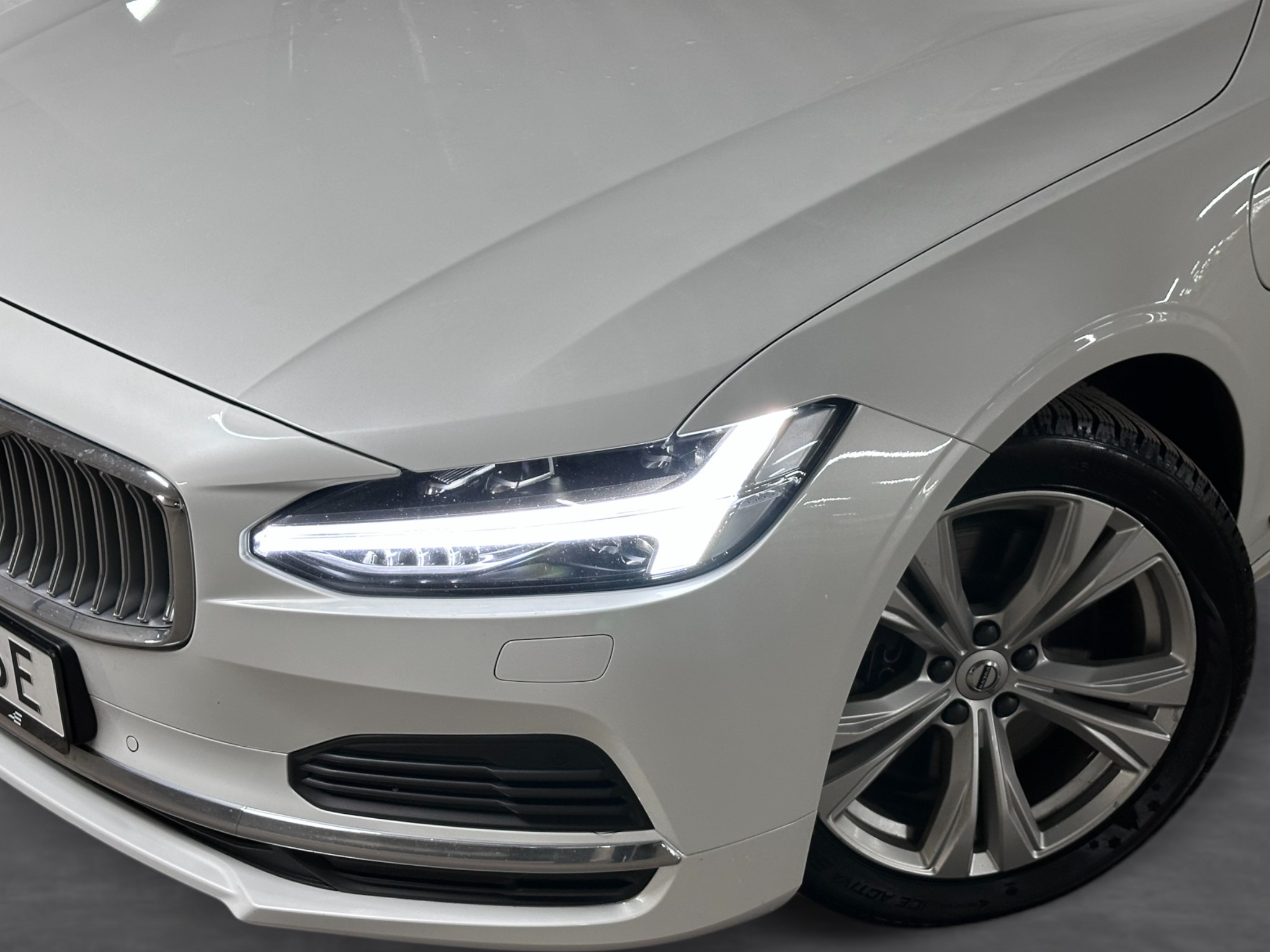 Volvo V90 RECHARGE 2021, photo 2/52