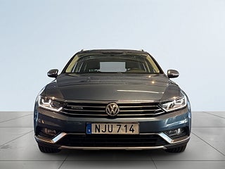 Volkswagen Passat Alltrack 2.0 TDI 4M Alltrack Kamera/MoK/Ad.Fhåll/Dvärm/1Ägare – bild 2