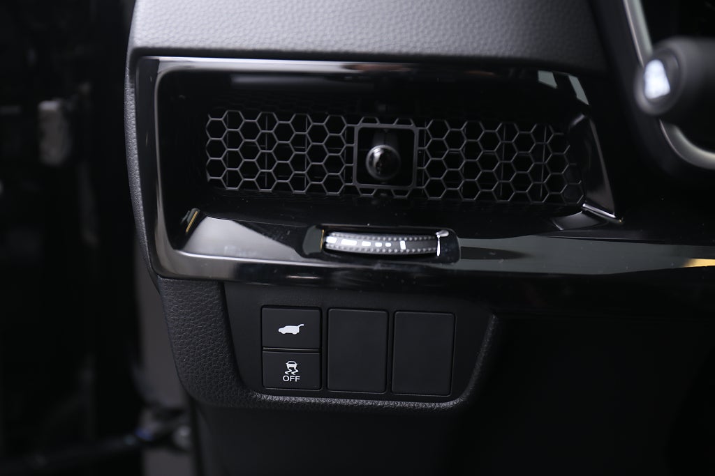 Honda CR-V Plug-In Hybrid Advance Tech | Års skatt 360 kr 2025