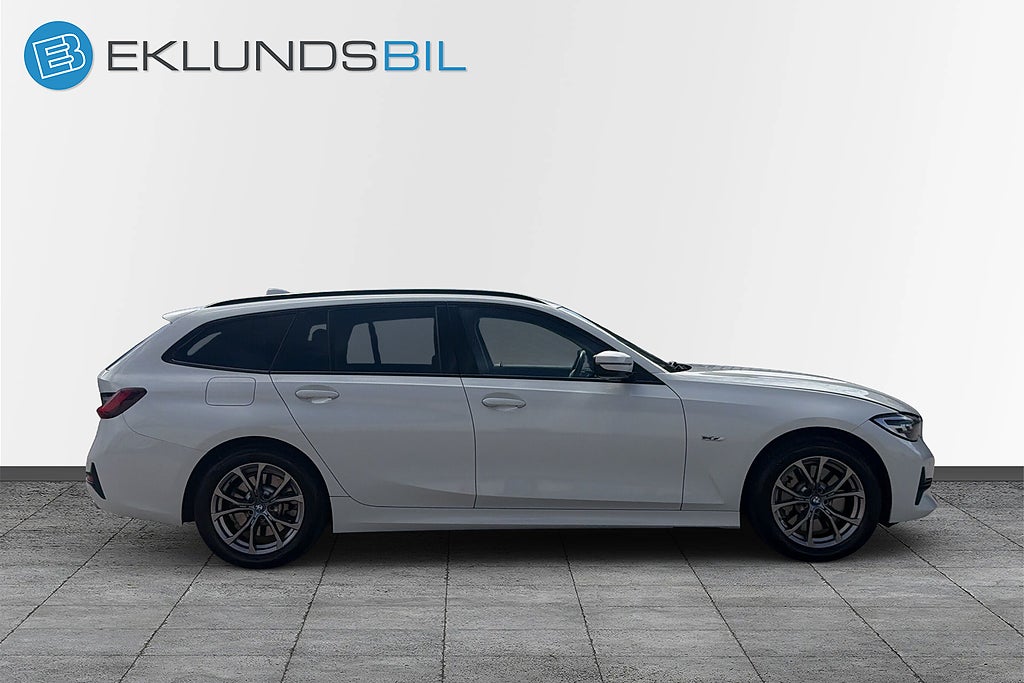 BMW 330e 2022