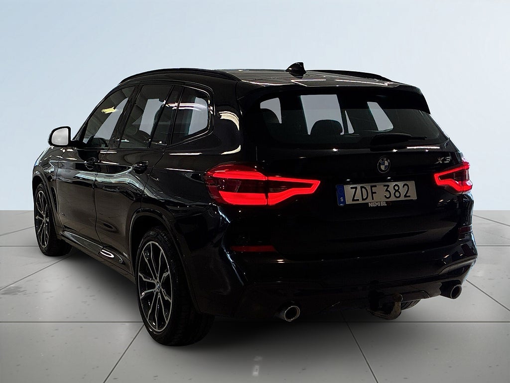 BMW X3 xDrive20d M Sport Dvärmare Dragkrok S&V-däck Rattvärme
