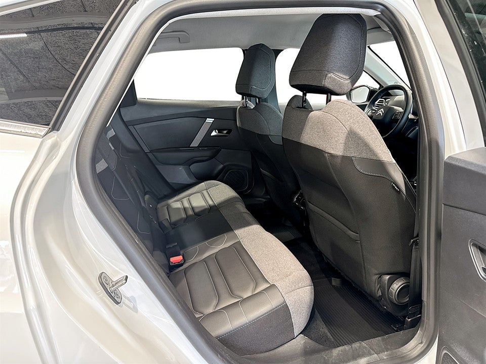 Bild på Citroën C4 Shine 1.2 PT 130hk Aut B-KAMERA NAVI