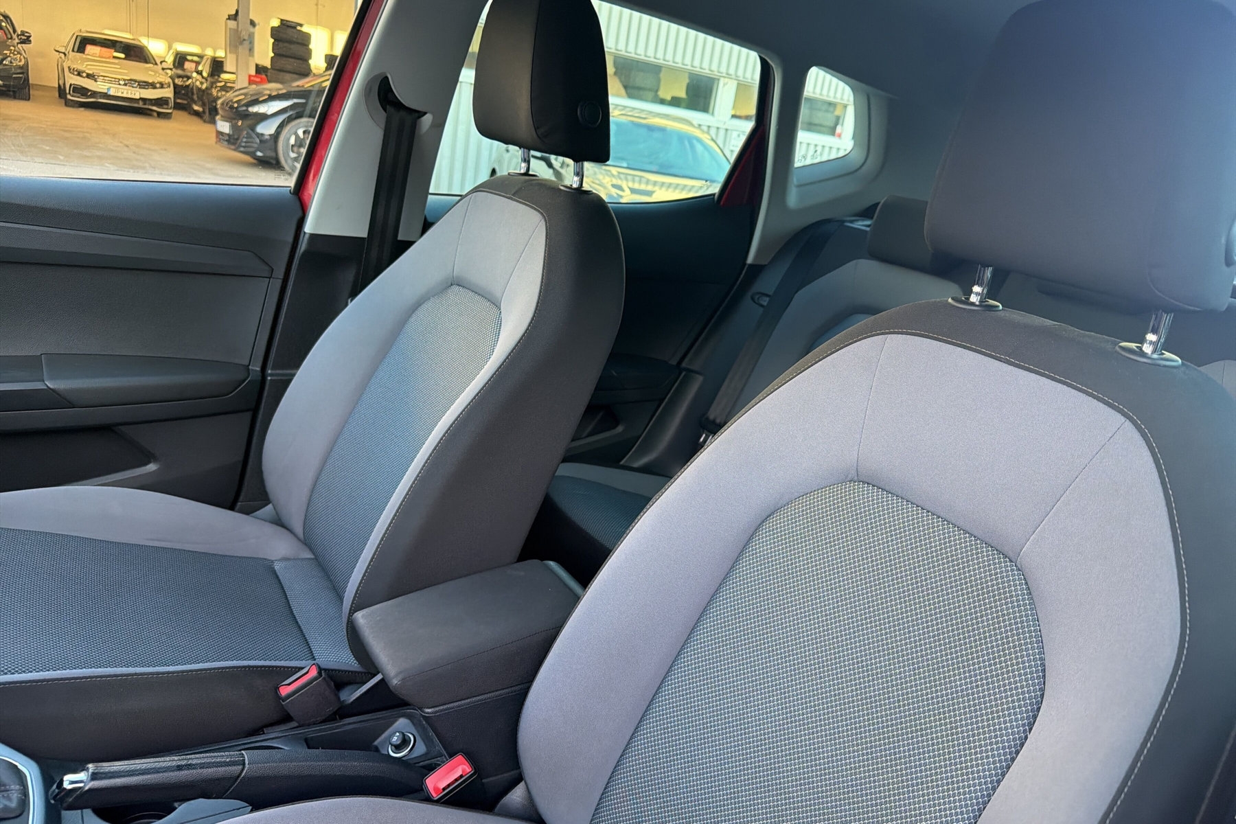 Seat Arona 1.0 TSI Style Carplay Sensorer Drag 2018 - miniatyr 32