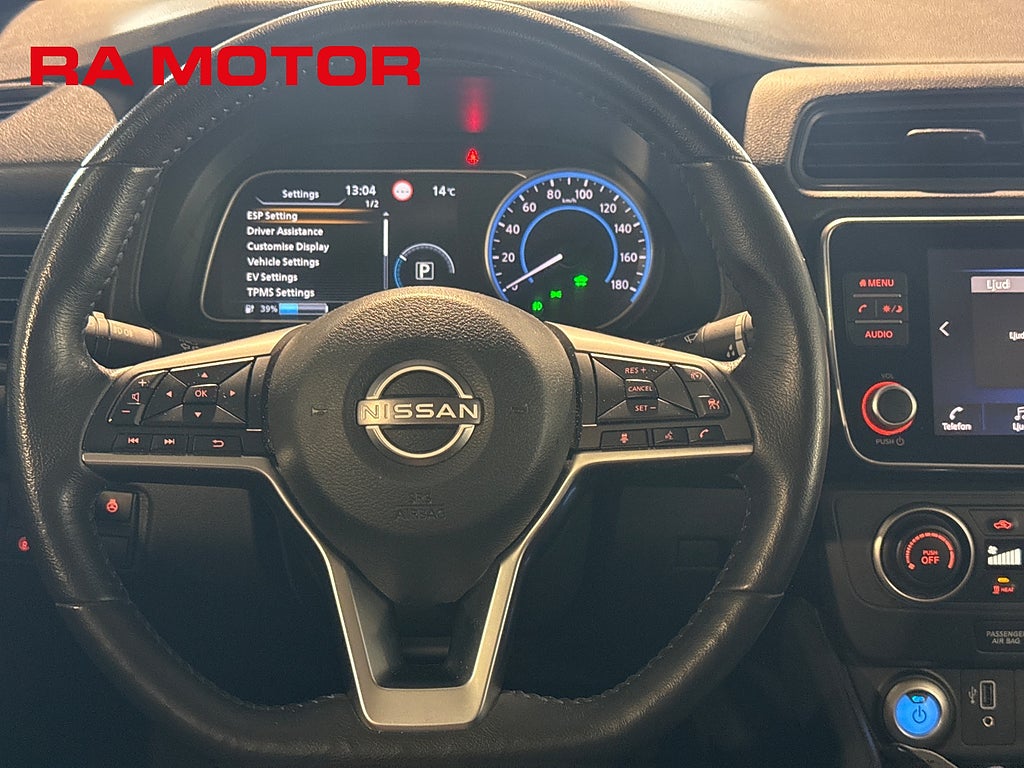 Nissan Leaf 40 kWh 150hk Acenta | Backkamera | Rattvärme | Moms | 2023