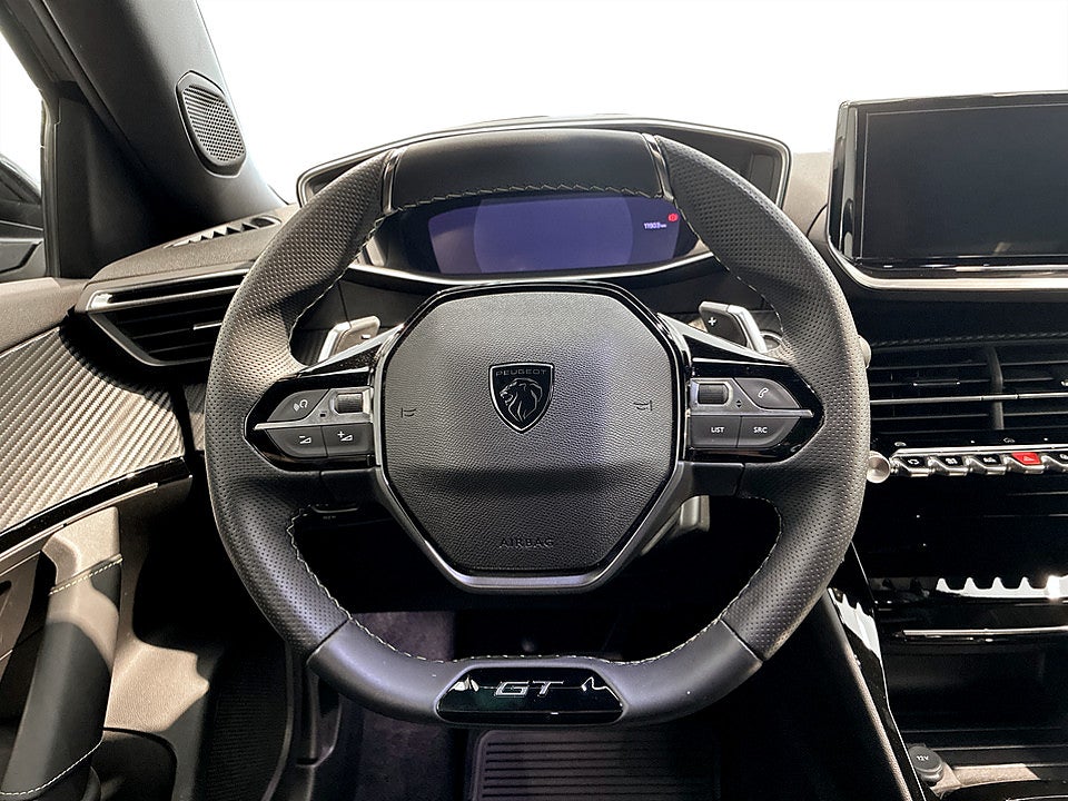 Bild på Peugeot 2008 GT 1.2 PT 130hk Aut B-KAMERA CARPLAY ELSTOL