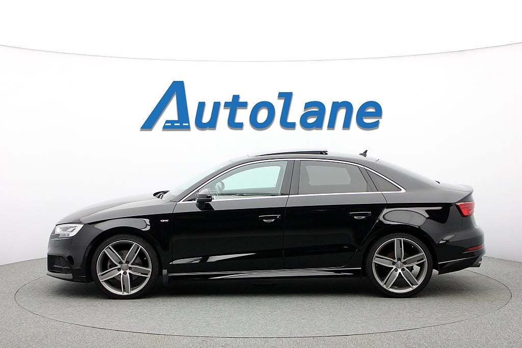 Audi A3 Sedan 2.0 TFSI quattro, S-Line, Sommarkampanj 4,99% .