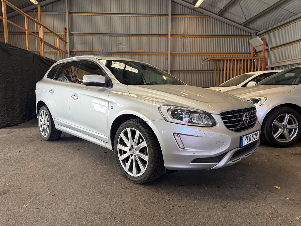 Volvo XC60 D4 AWD Geartronic Ocean Race Pano Skinn Kamera Drag