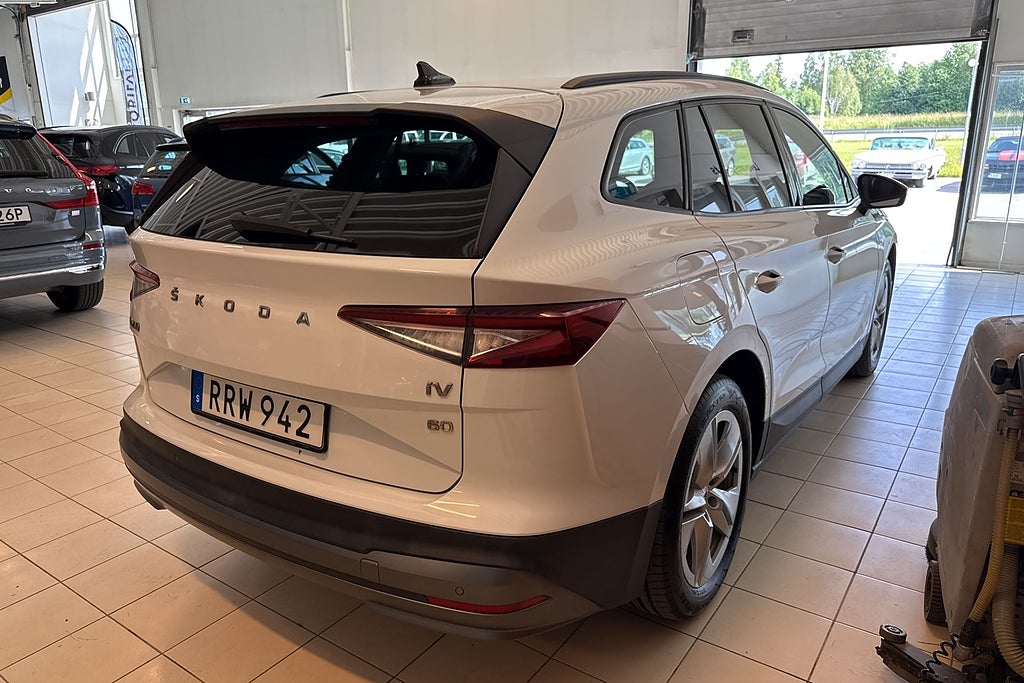 Skoda Enyaq iV 60 iv P-värmare Drag Kamera Sov hjul Moms miniatyr 4