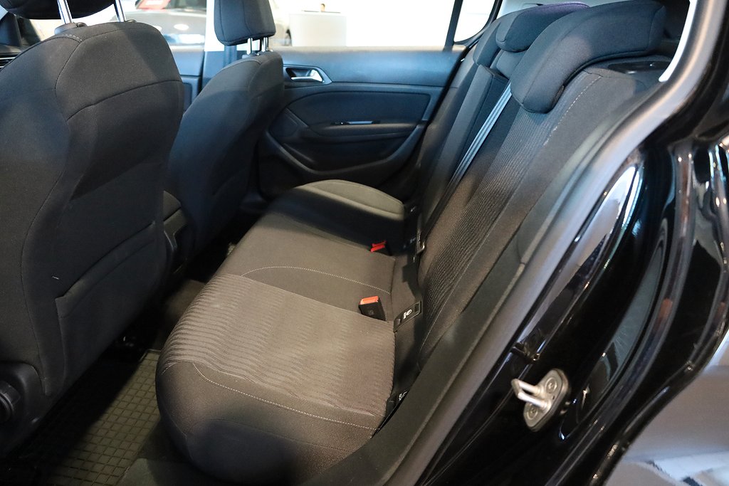 Peugeot 308 1,6 THP 125hk Active 5D Panorama Navi Blåtand 2013