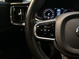 Volvo V60 Recharge T6 AWD R-Design Drag Pvärm Skinn Kamera SoV – bild 21