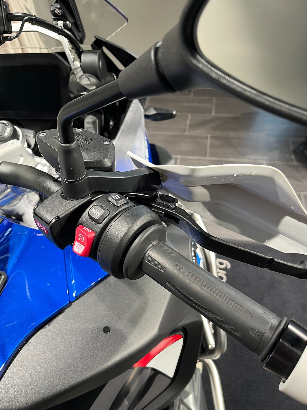 BMW R1250GSA/3,45%/3Väskor/Serviceavtal/Nya däck