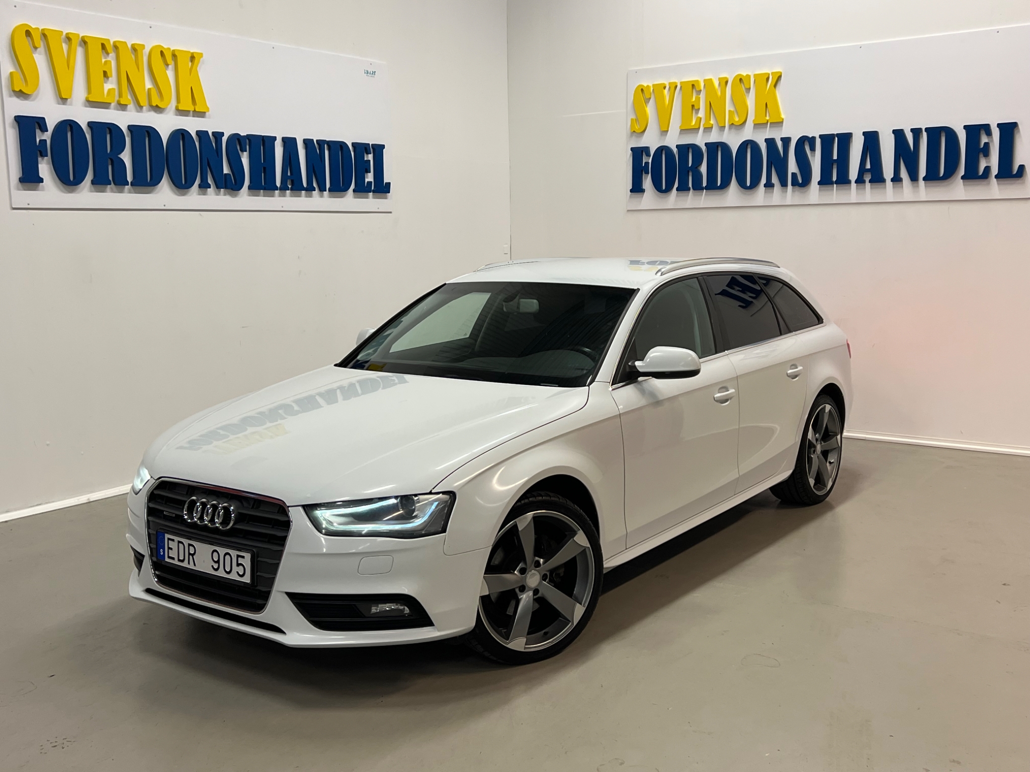 Audi A4 2013, bild 2/10