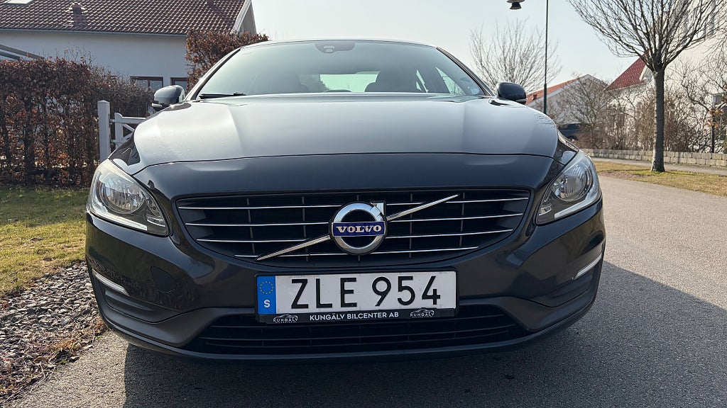 Volvo S60 D2 | Miljöbil | 1000kr i månad | Lågmil | Drag | GPS
