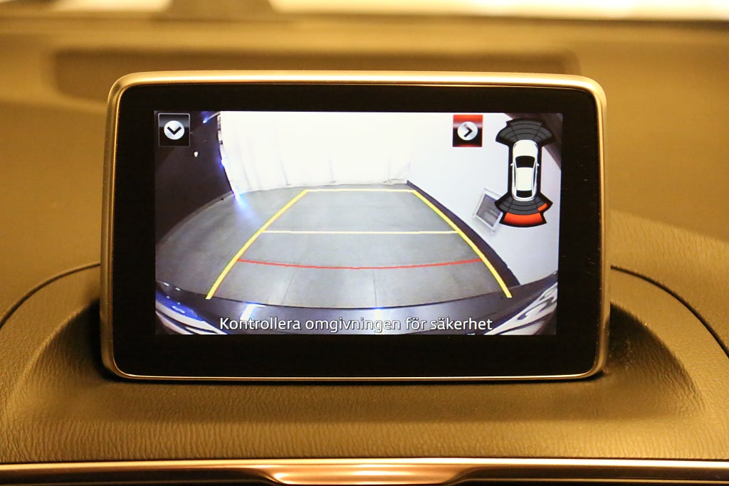 Mazda 3 2,0 SKYACTIV-G 165hk Head up Skinn BOSE Motorv Drag 2016