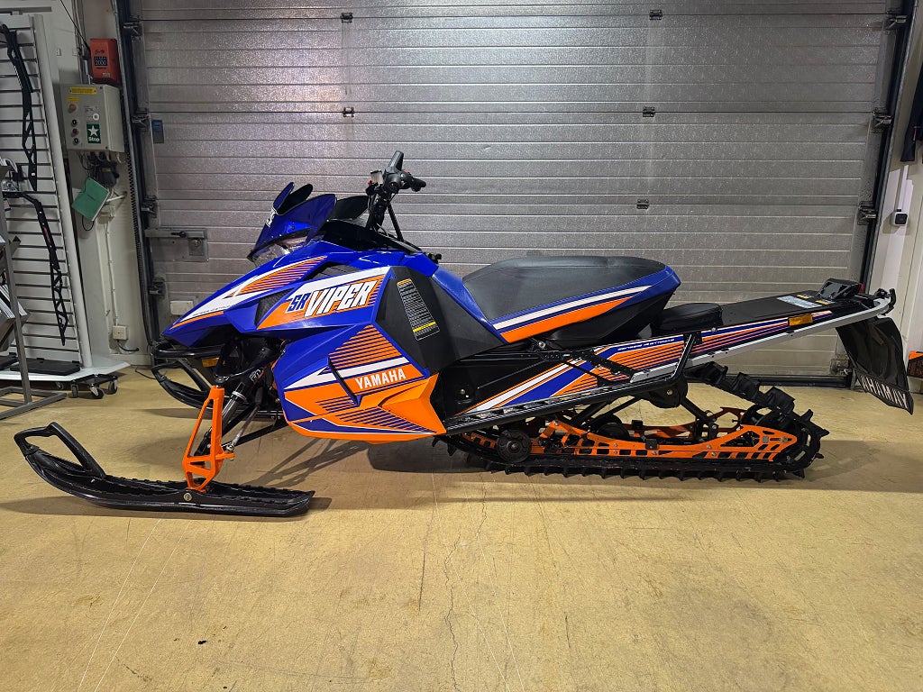 Yamaha SR Viper XTX LE 141" Drag -15 