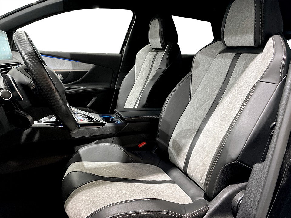 Bild på Peugeot 3008 GT Hybrid4 PHEV 300hk Aut 4WD CARPLAY NAV