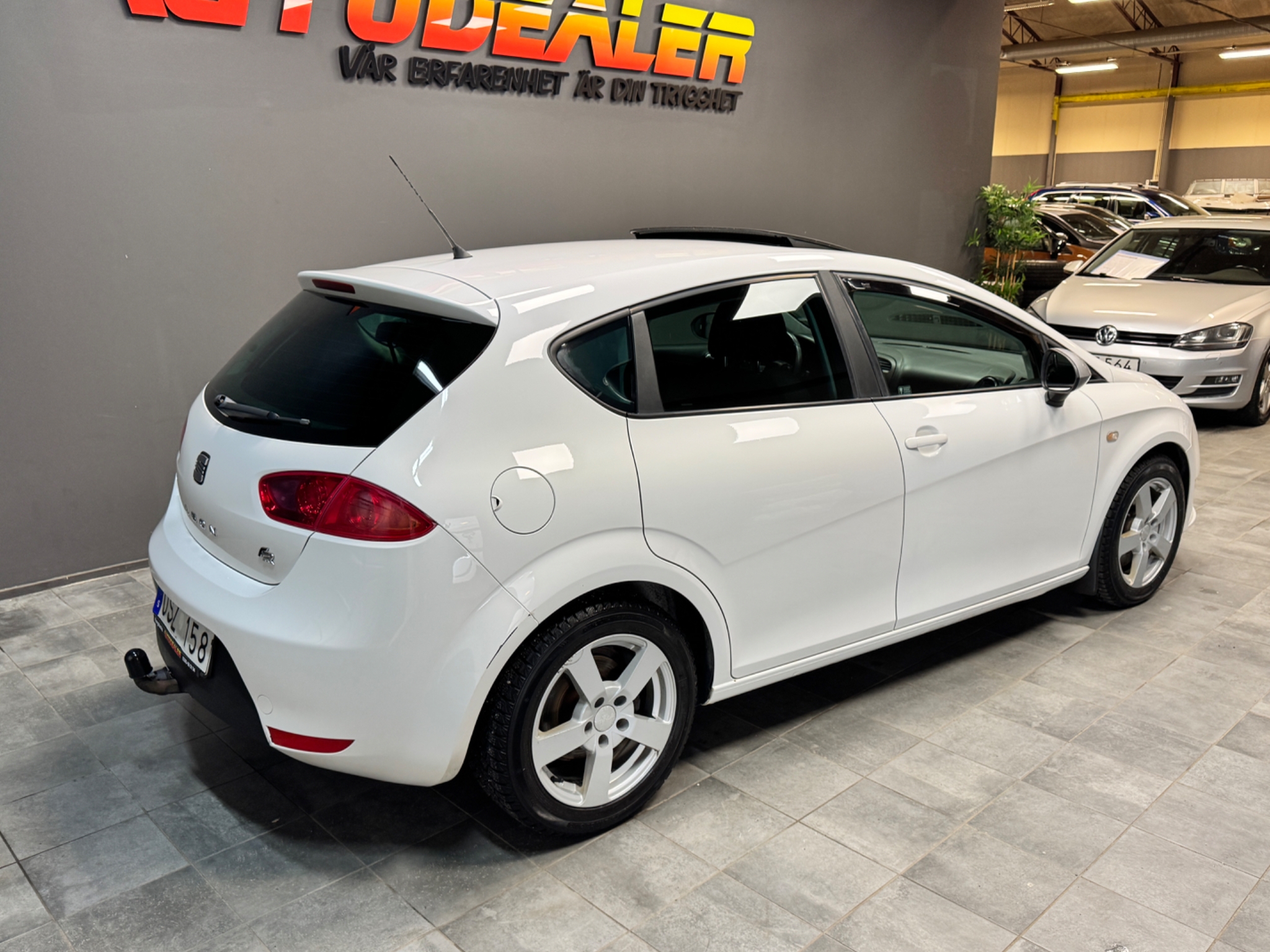 Seat Leon León FR 2.0 TFSI FR (211 HK) 2010, photo 3/40