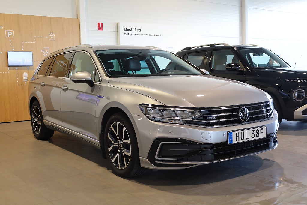 Volkswagen Passat Sportscombi GTE 1.4 TSI GTE Drag Navi Cockpit Moms 2022