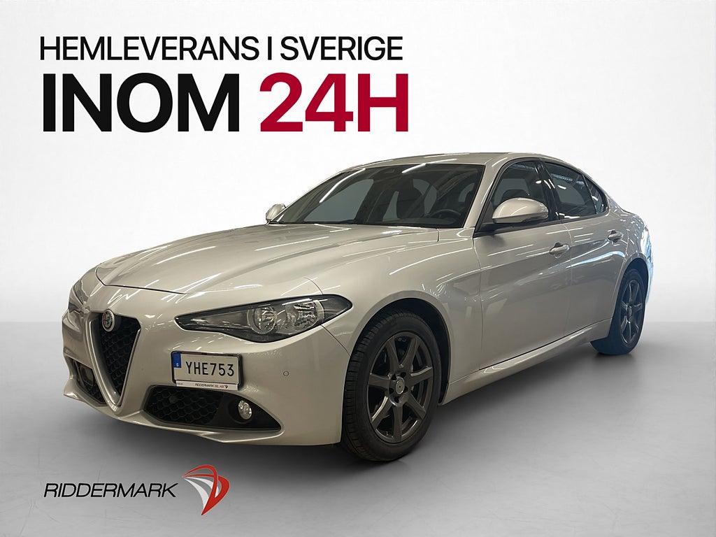 Alfa Romeo Giulia 2.2 180hk Kamera Navi Rattvärme Sensorer