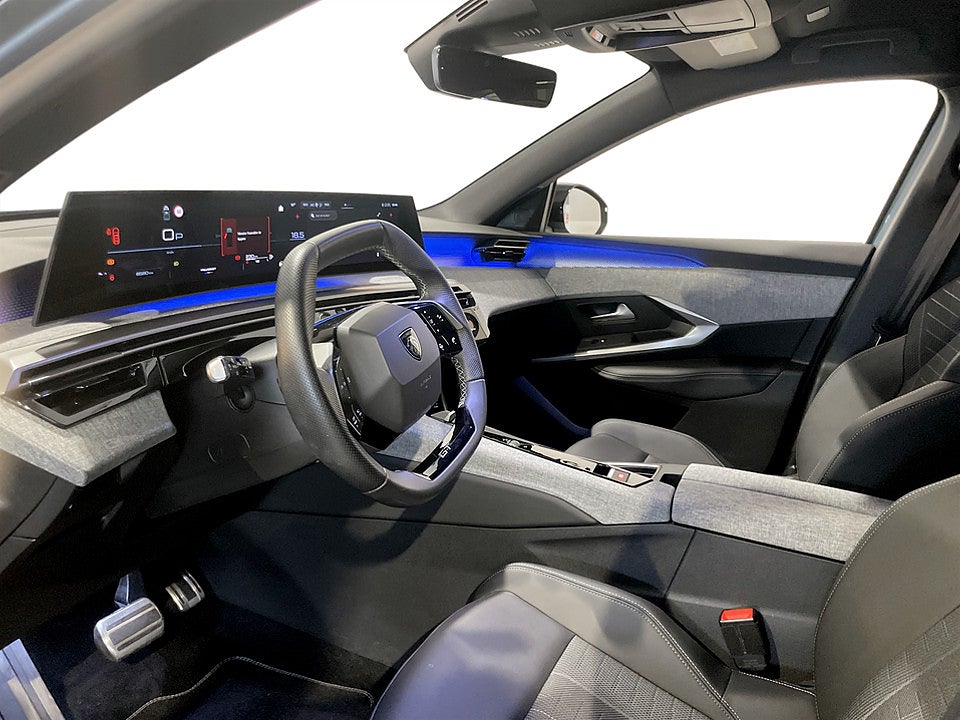 Bild på Peugeot 5008 GT Hybrid 145hk Aut 7-SITS B-KAMERA CARPLAY