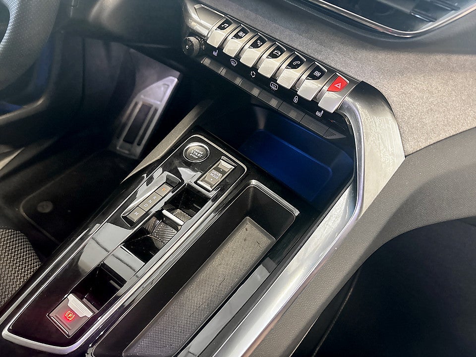 Bild på Peugeot 3008 GT 1.2 PT 130hk Aut B-KAMERA CARPLAY