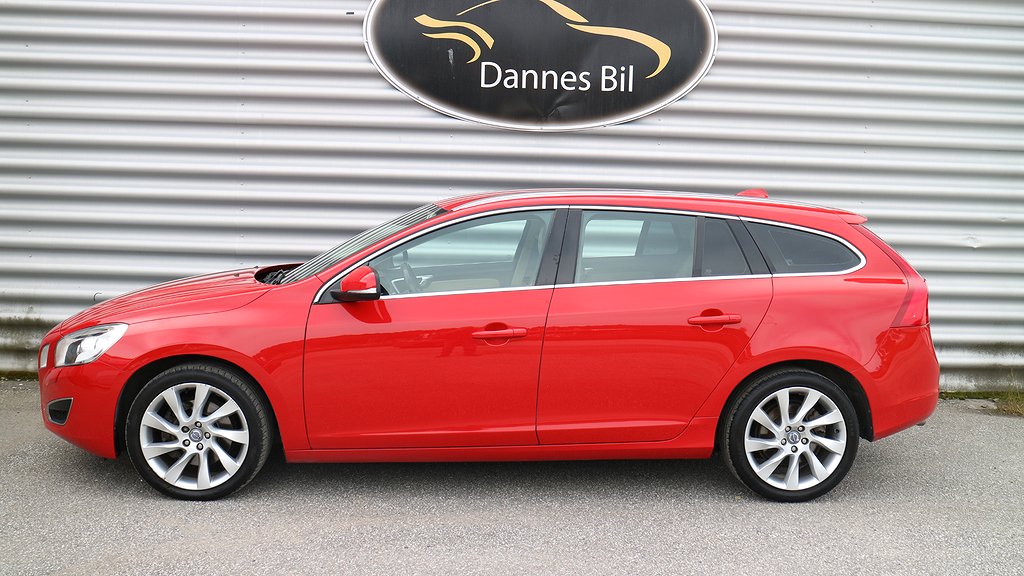 Volvo V60 D5 AWD Geartronic Summum Euro5 4x4 Drag Ränta 3,95