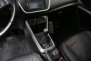 SUV Suzuki S-Cross 25 av 27