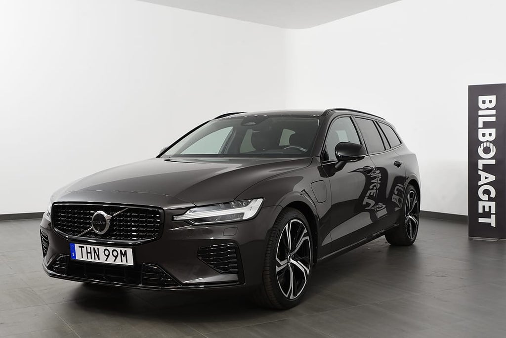 Volvo V60 T6 Plus Dark Edition/Hud/Drag/Harman/360 kamera