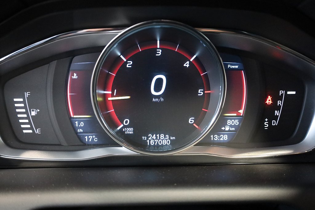 Volvo XC60 D4 Aut Summum Pano Drag Navi Keyless Värmare 2015