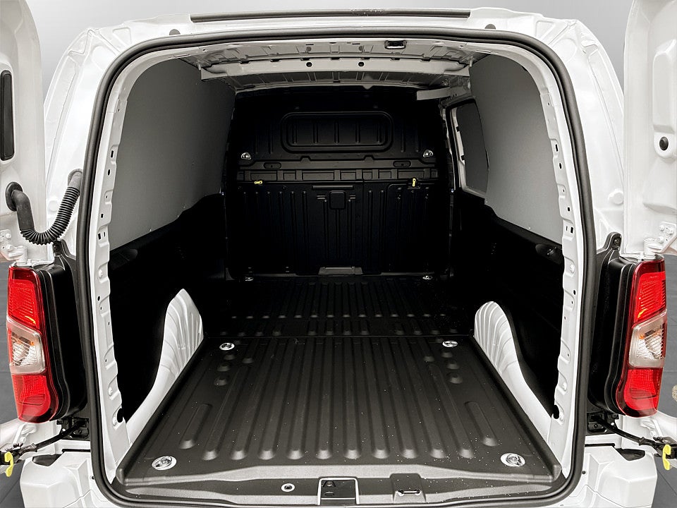 Bild på Opel Combo Elite 130hk Aut L2 - DEMO